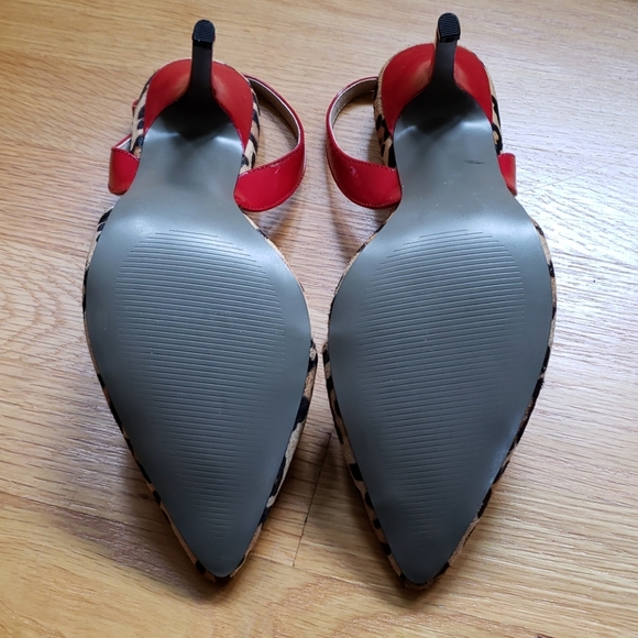 G.I.L.I. NWOT Red Patent Leather Cheetah Slingbacks - Picture 5 of 11